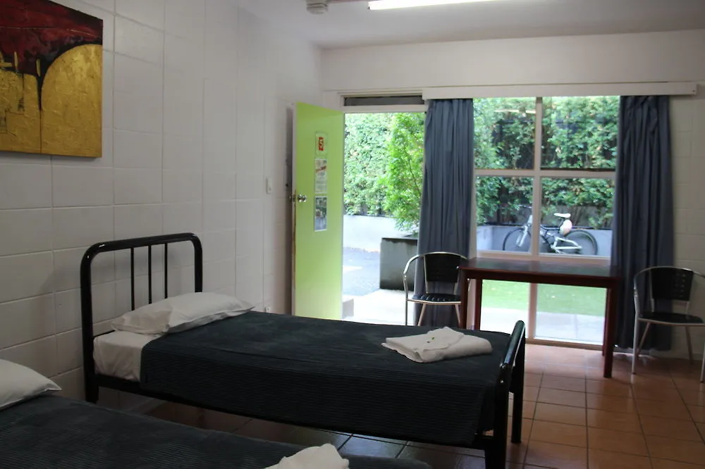 The Jack Backpackers Hotel Cairns 2*,